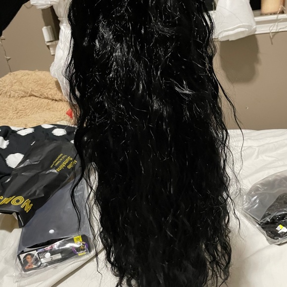 Lace wig - Picture 3 of 3